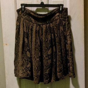 Vince Camuto Brown Snakeskin Print Skirt